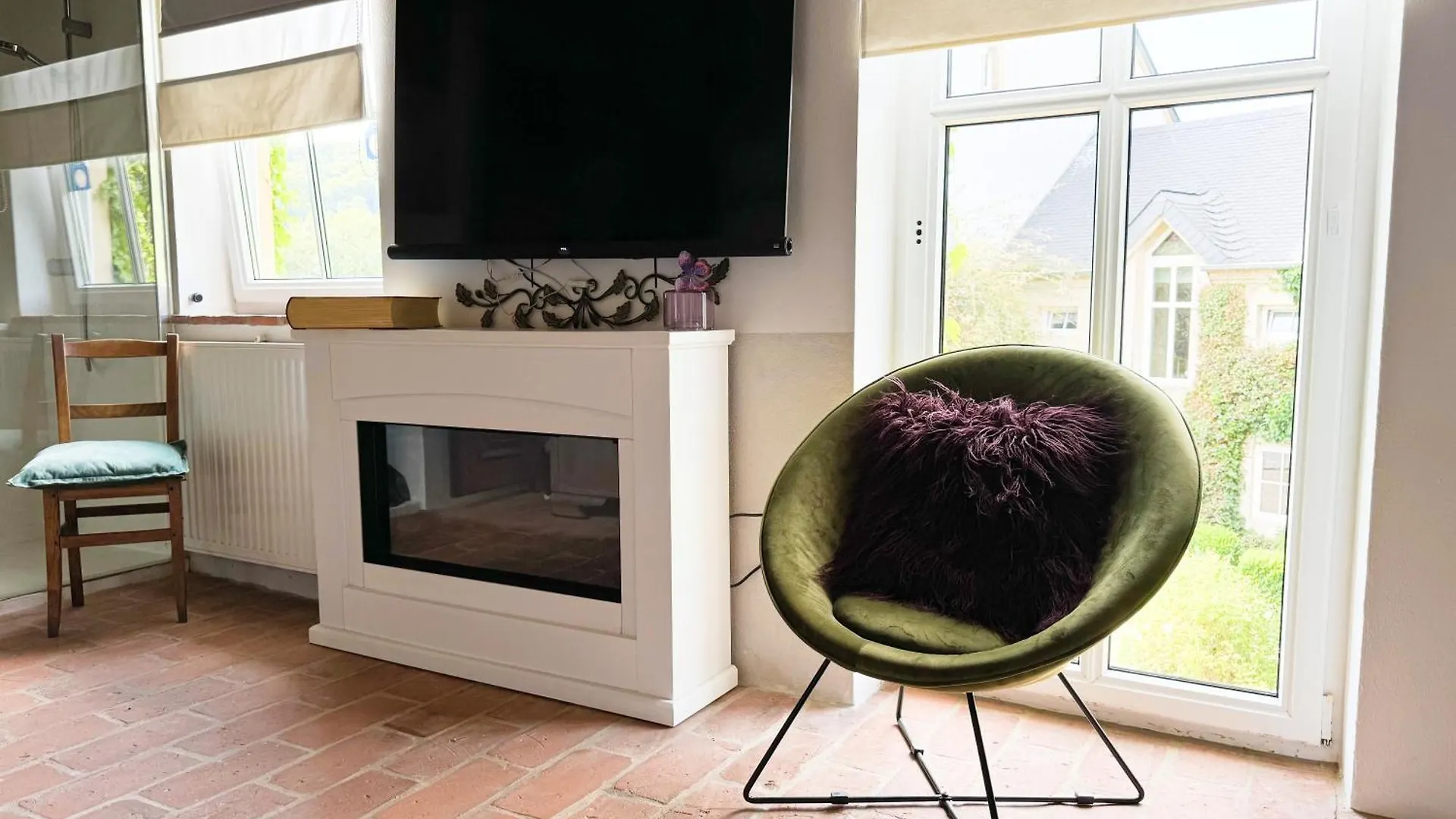Cottage House Weyer Horse&Groom Room